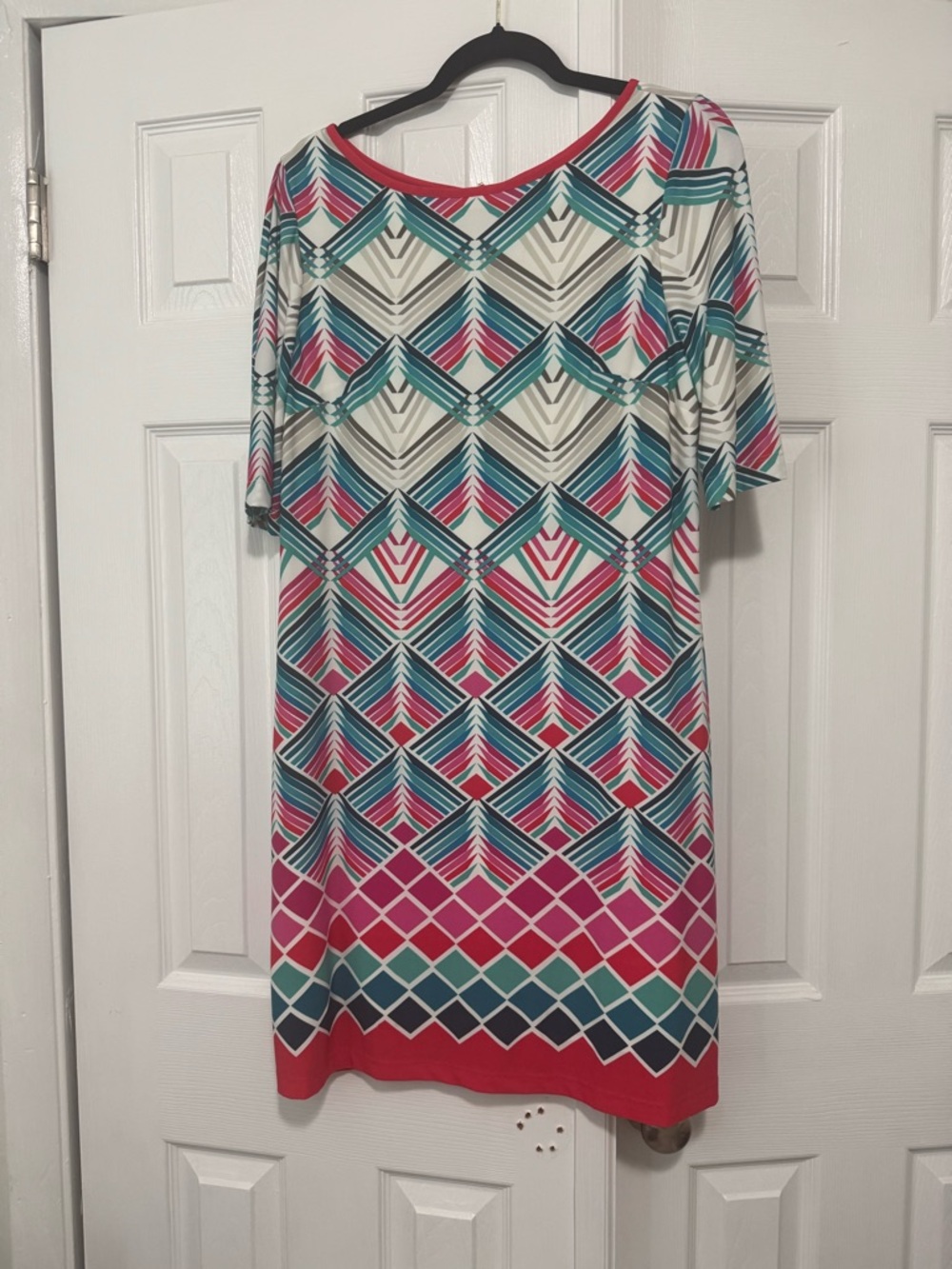 Eliza J Multicolored Geometric‎ Print Jersey Shift Dress